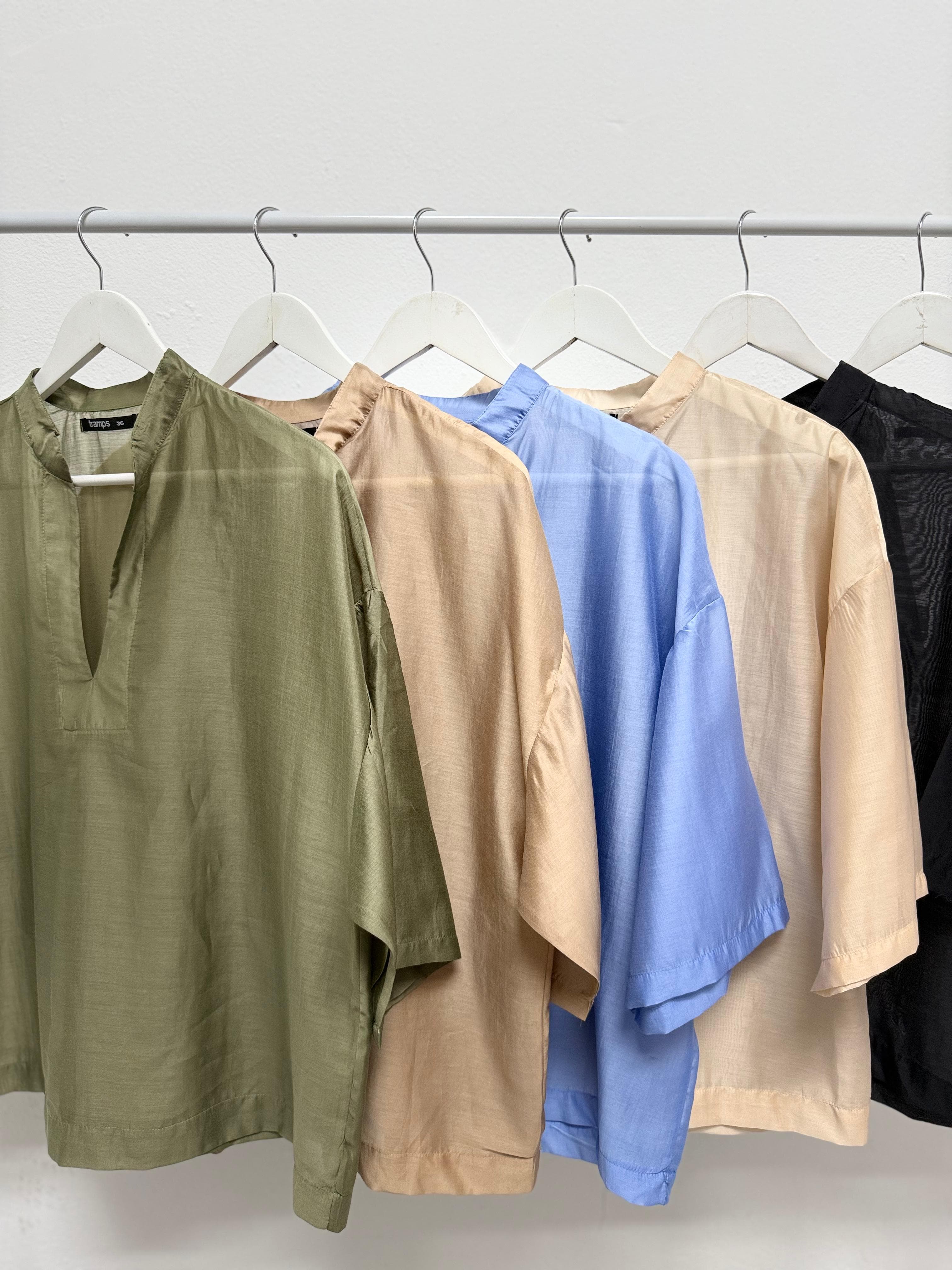 Blusa Collins